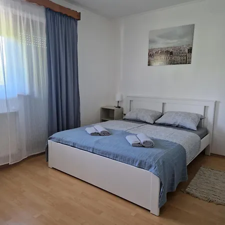 Apartma Mihatovi Daire Pivka