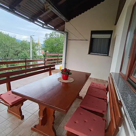 Apartma Mihatovi *