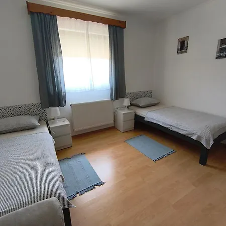 Apartma Mihatovi