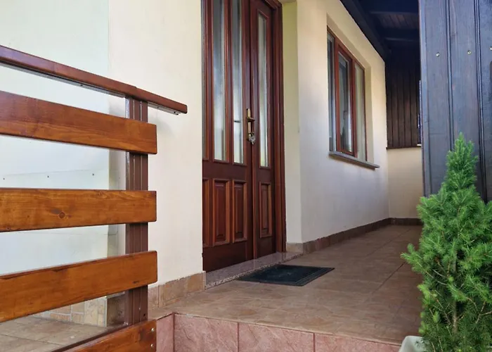 Apartma Mihatovi شقة