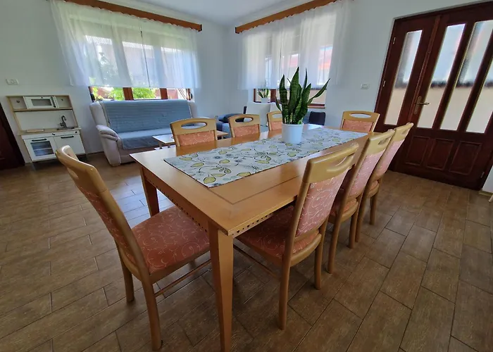 شقة Apartma Mihatovi